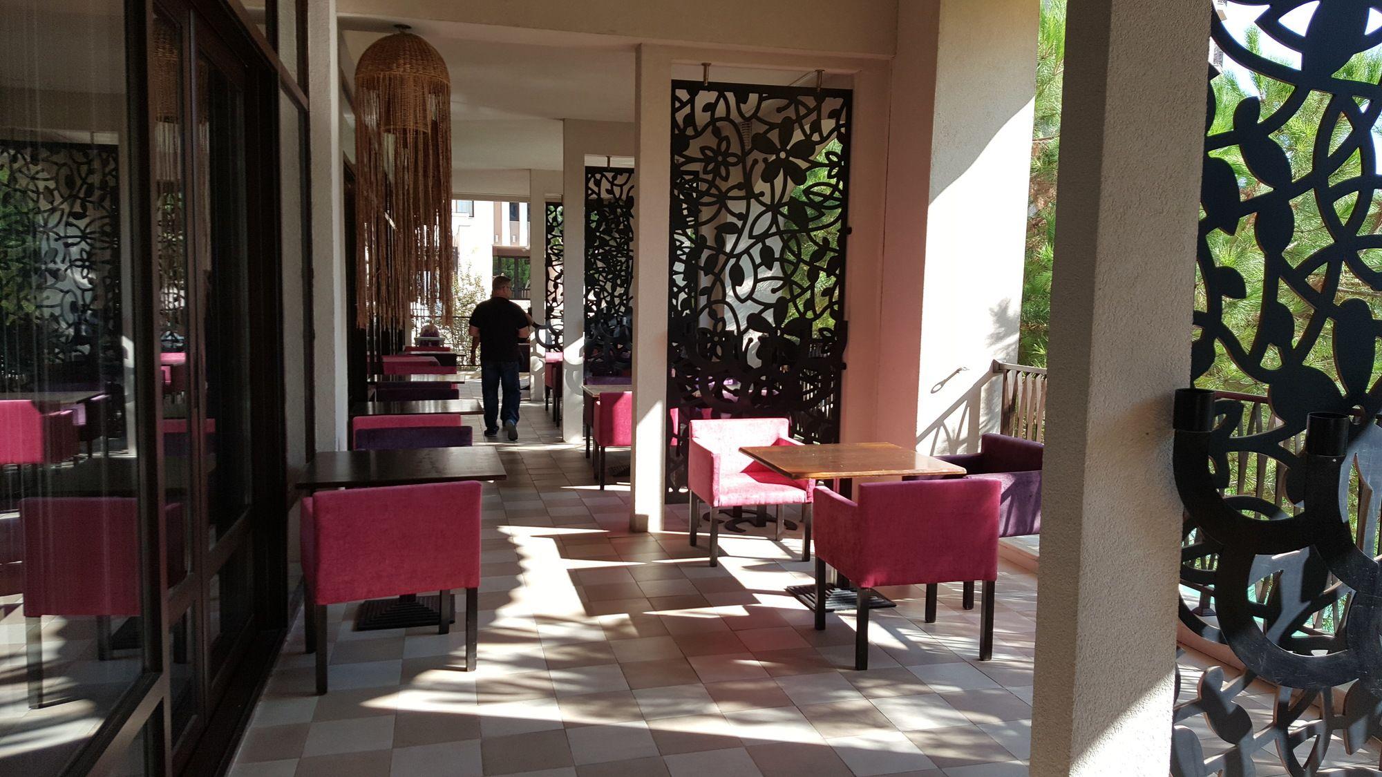 Royal Beach Private Apartments Pantai Sunny Luaran gambar