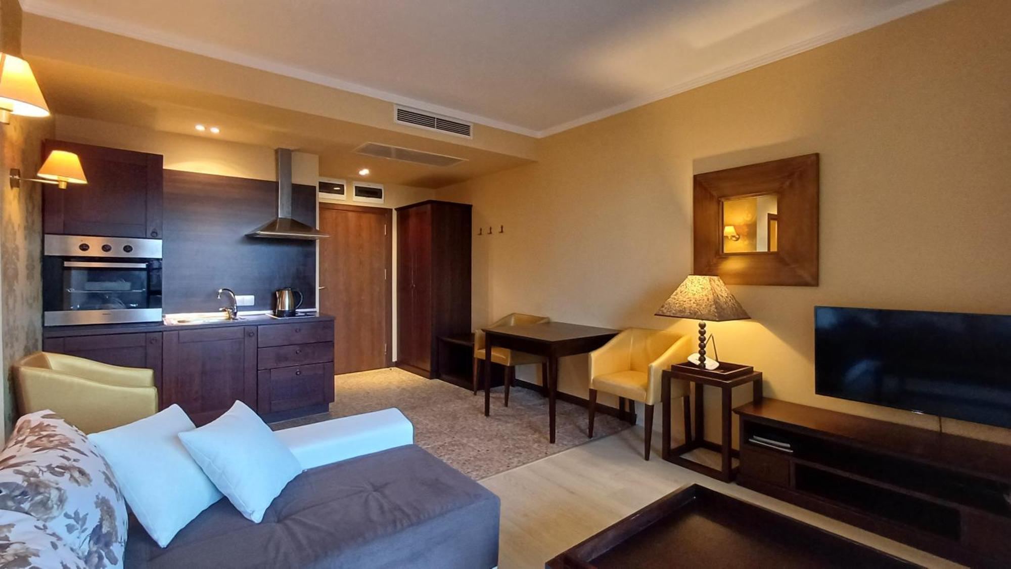 Royal Beach Private Apartments Pantai Sunny Luaran gambar