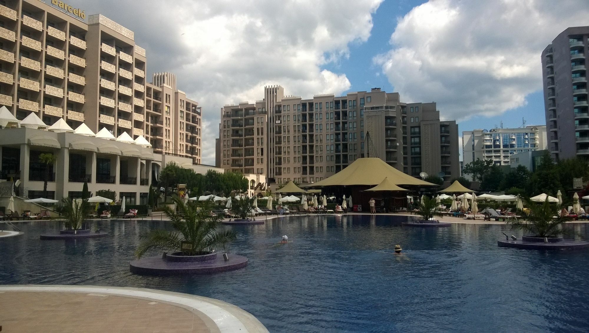 Royal Beach Private Apartments Pantai Sunny Luaran gambar